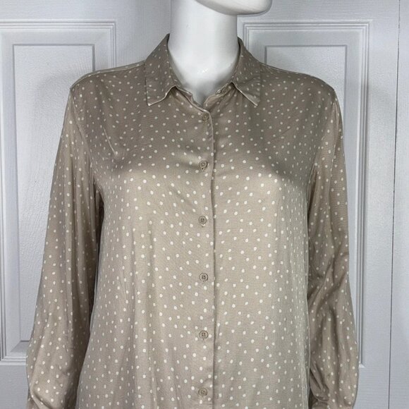 UNIQLO women's medium polka dot blouse - Picture 2 of 2